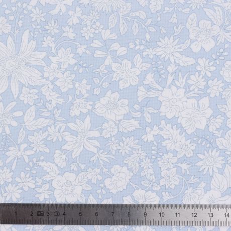 Tissu Liberty Fabrics patch emily blossom pale sky grande laize