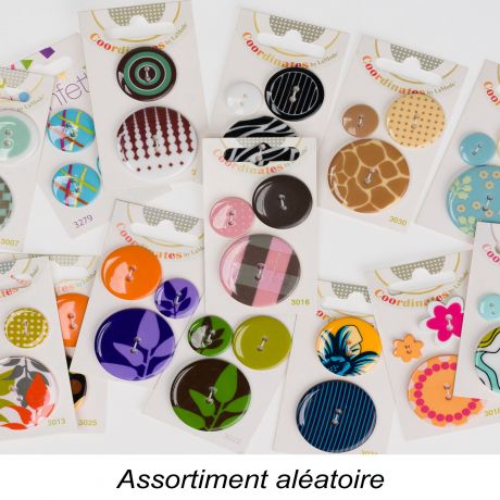 Assortiment de 14 cartes de boutons