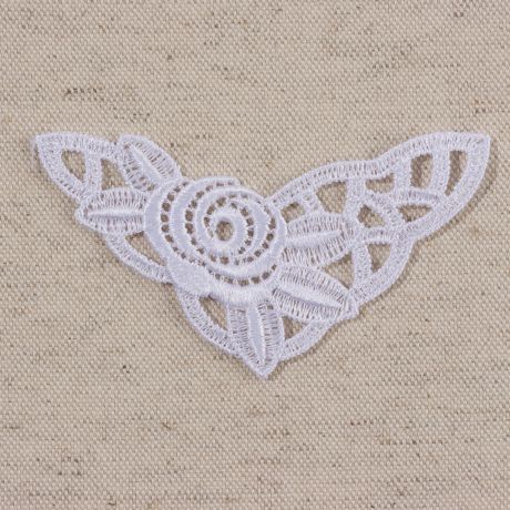 Appliqu� � coudre en guipure blanc cass� x 6 pi�ces