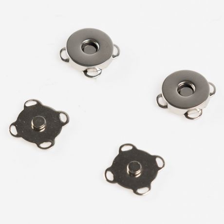 Bouton fermoir aimanté à coudre 18mm argenté (2u x 3 cartes)